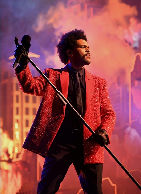Givenchy viste a The Weeknd para el 55 ° espectáculo de medio tiempo del Super Bowl 2021