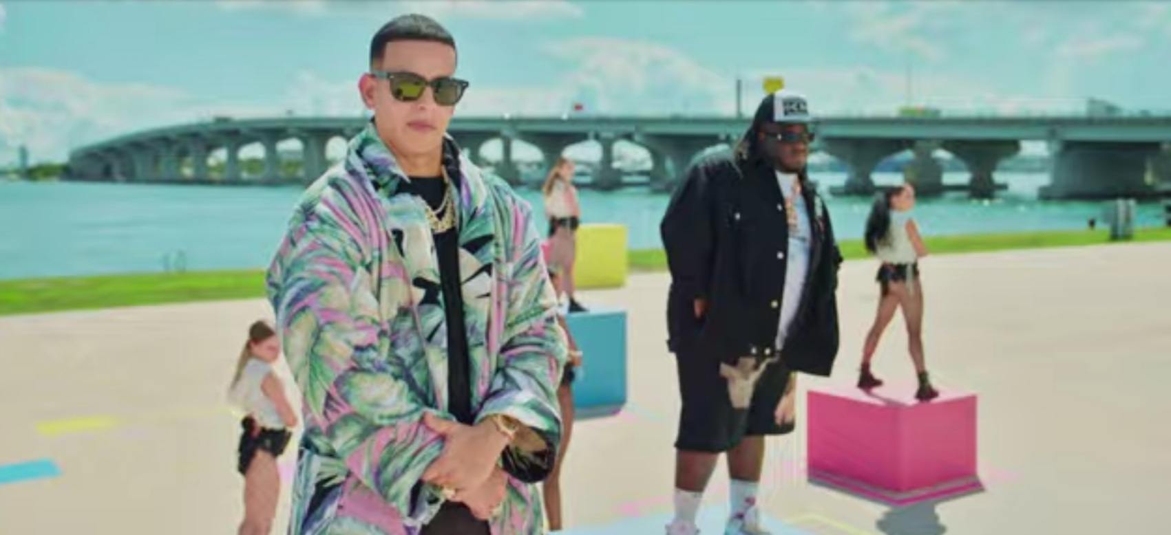 Sech, Daddy Yankee, J Balvin - Sal y Perrea Remix (Video Oficial)