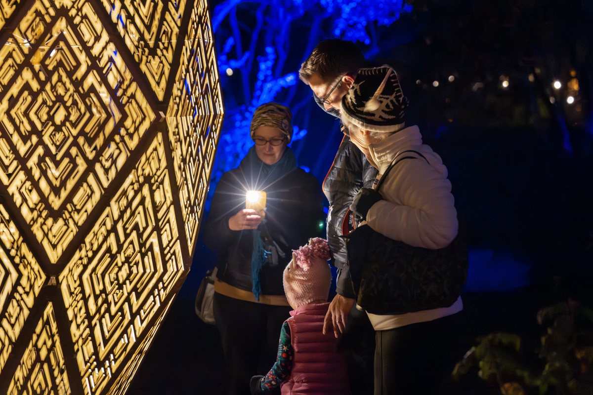 ENLIGHTEN Meijer Gardens. Frederik Meijer Gardens & Sculpture ParkMeijerGardens.org