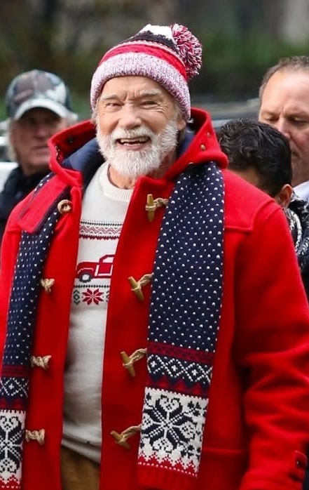 Arnold Schwarzenegger SANTA CLAUS